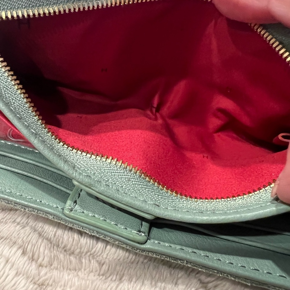Hammitt 110 North Wallet Artichoke Color - Picture 5 of 5